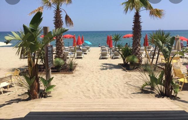 Villa Tim Avec Piscine Commune Et A Deux Pas De La Plage Σαιντ-Μαρί-ντε-λα-Μερ Εξωτερικό φωτογραφία